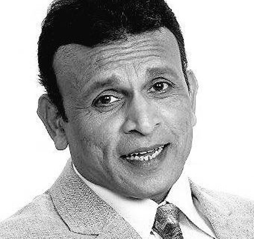 Dr. Annu Kapoor